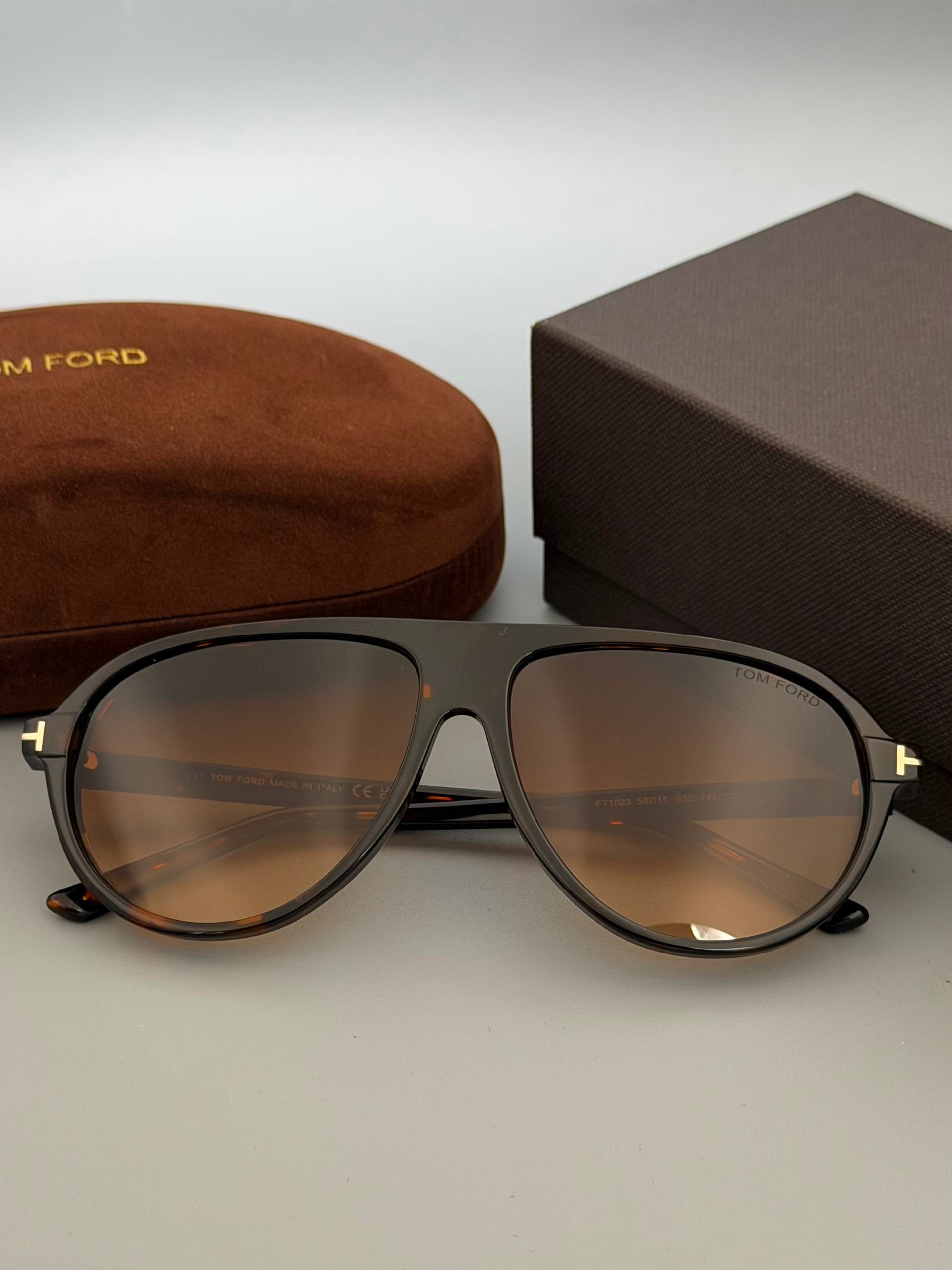 Фото Очки Tom Ford S11303