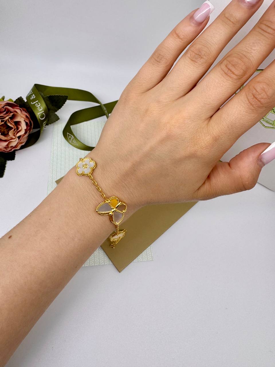 Фото Браслет Van Cleef & Arpels Lucky Alhambra S11351