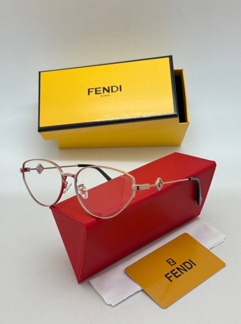 Фото Очки Fendi S11431