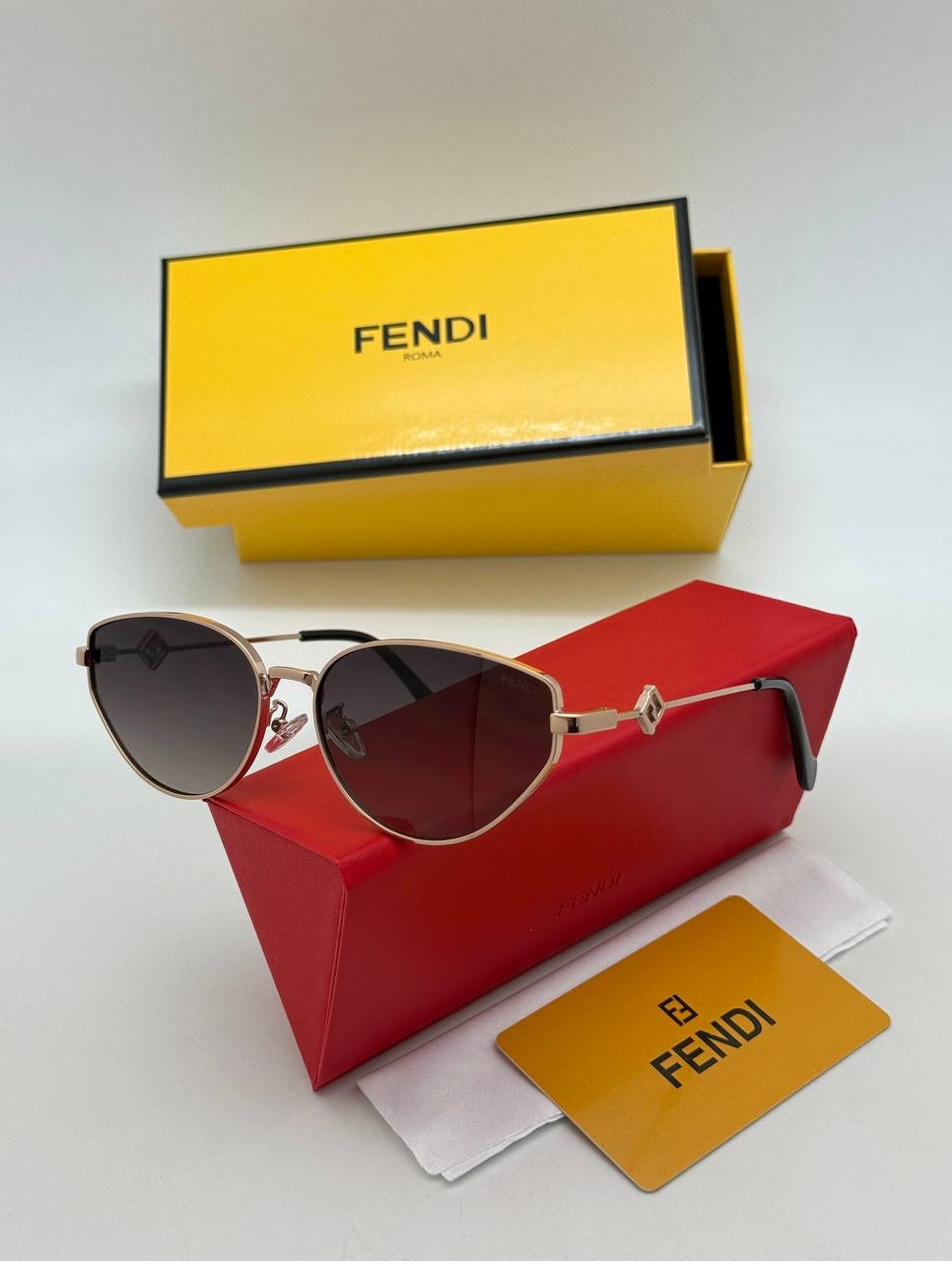 Фото Очки Fendi S11432