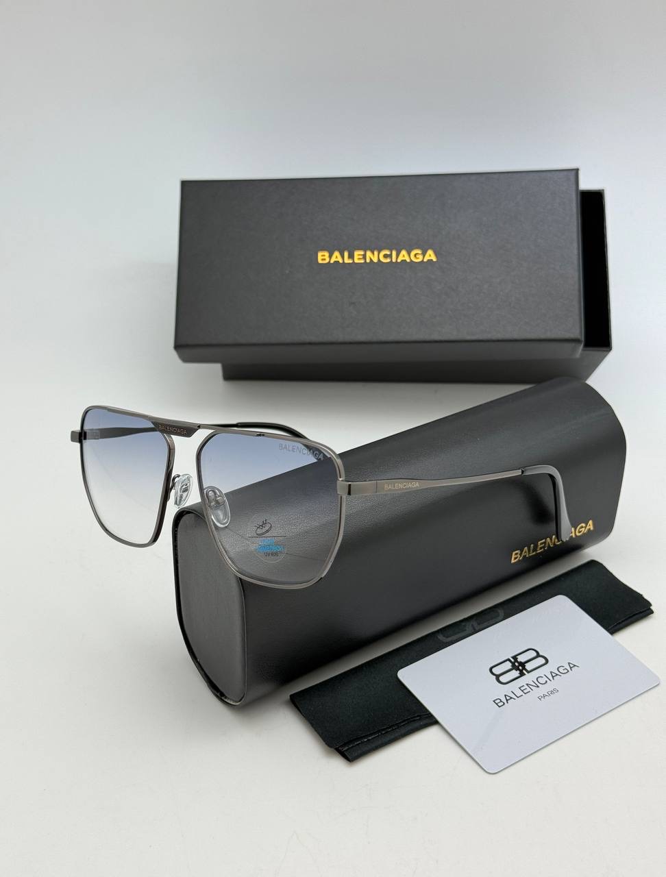 Фото Очки Balenciaga Tag 2.0 Navigator S11467
