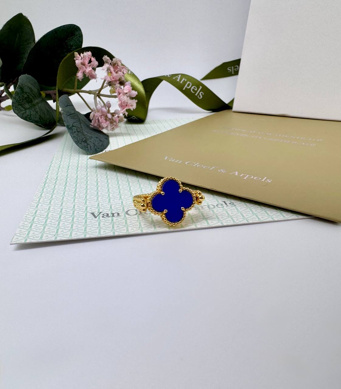 Фото Кольцо Van Cleef & Arpels Vintage Alhambra S16517