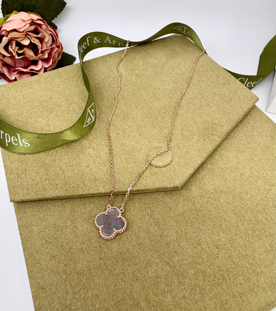 Фото Колье Van Cleef & Arpels Vintage Alhambra S16529