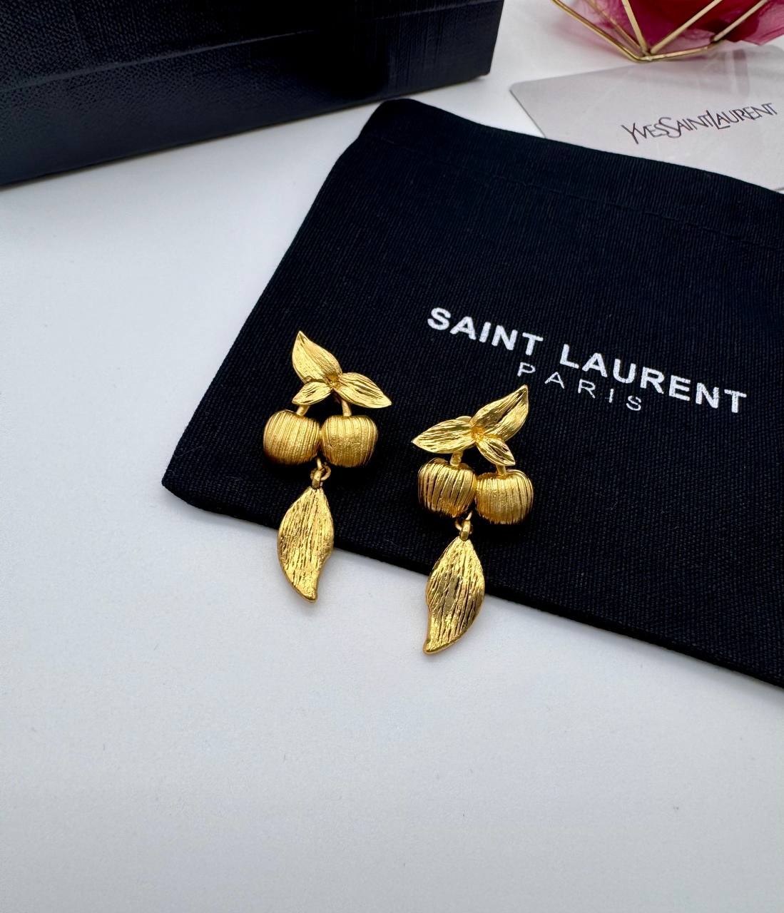 Фото Серьги-клипсы Yves Saint Laurent S11621
