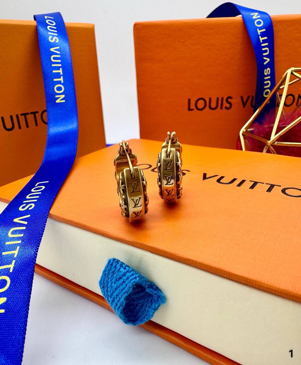 Фото Серьги Louis Vuitton Nanogram B5733