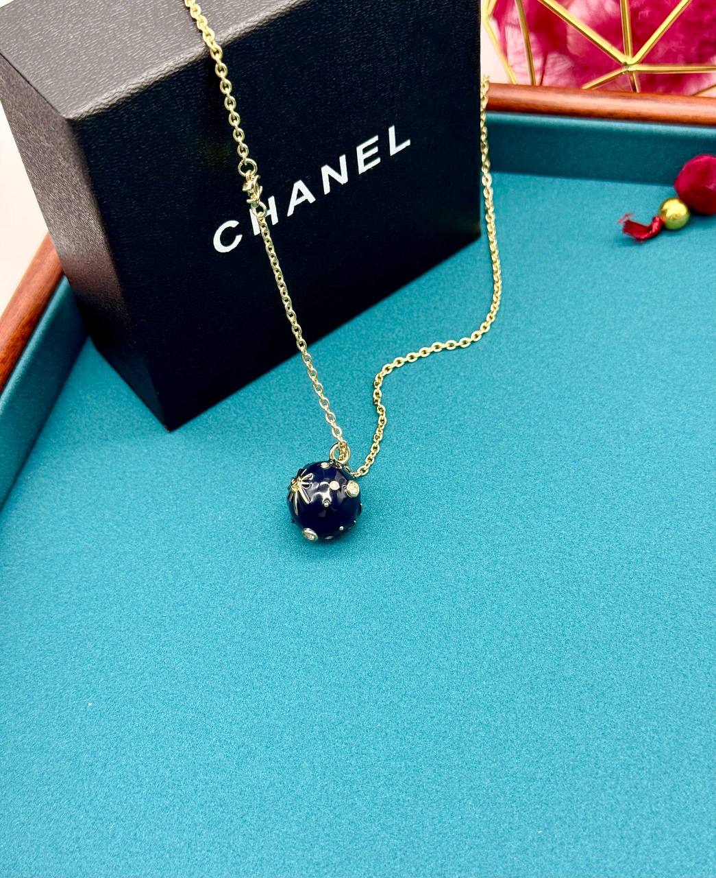 Фото Колье Chanel B5770