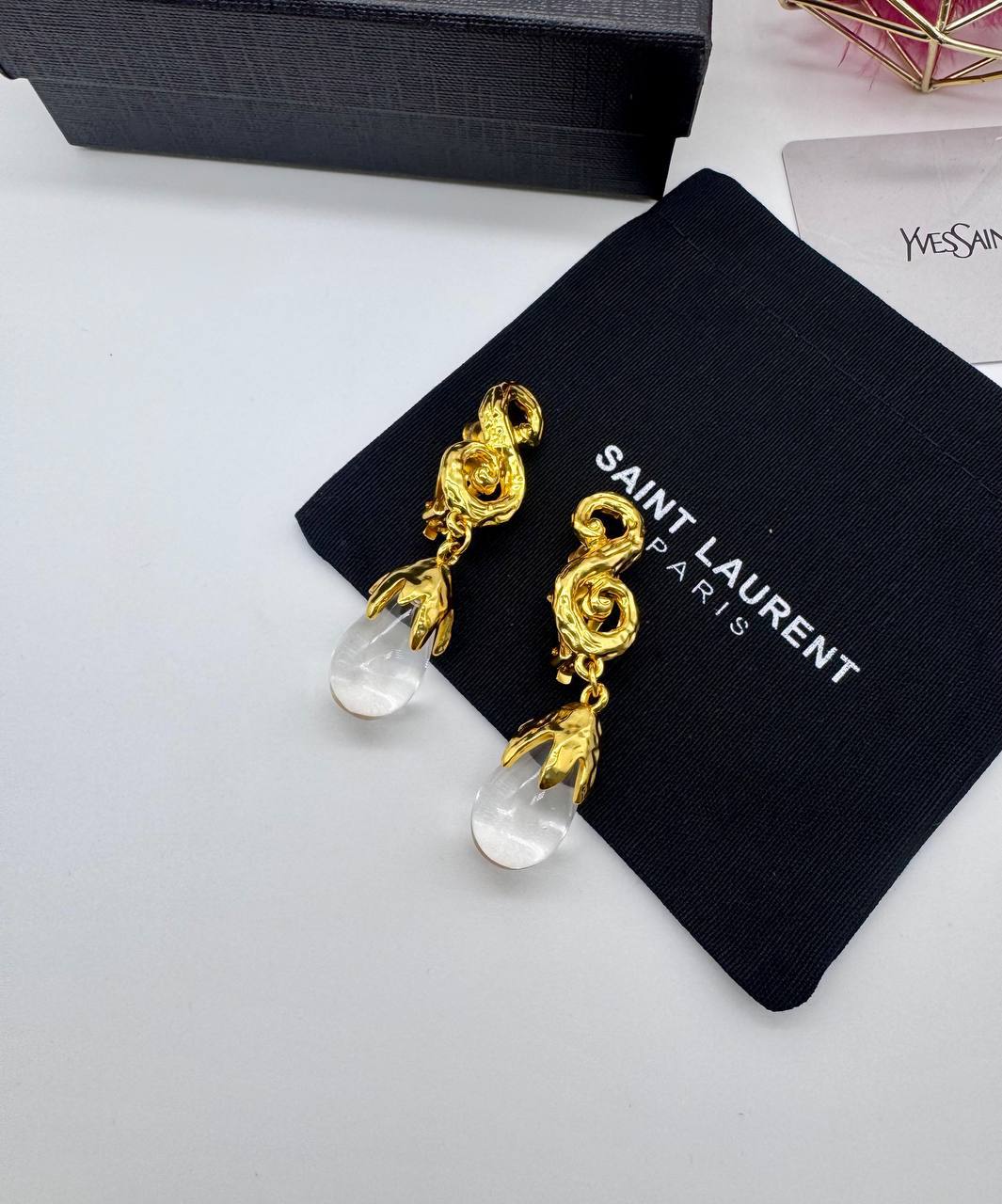 Фото Серьги-клипсы Yves Saint Laurent B5804