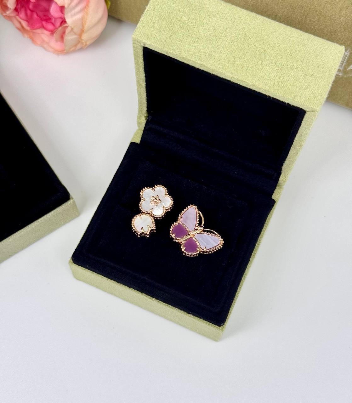 Фото Кольцо Van Cleef & Arpels Lucky Alhambra S16546