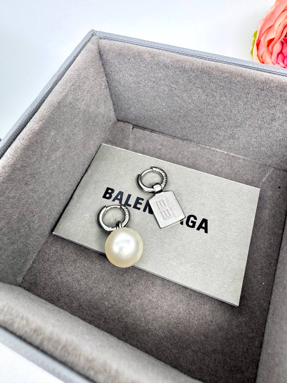 Фото Серьги Balenciaga S16602