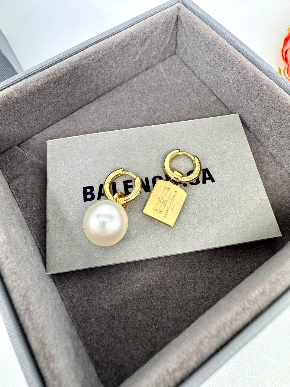 Фото Серьги Balenciaga S16603