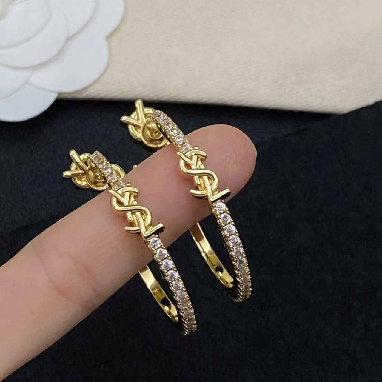 Фото Серьги Yves Saint Laurent S16605