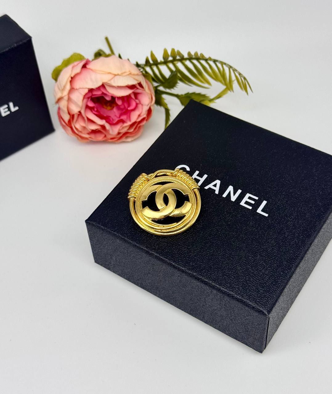Фото Брошь Chanel B5815