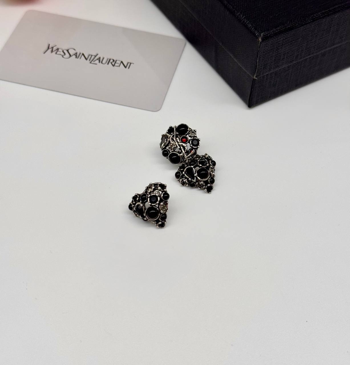 Фото Серьги Yves Saint Laurent B5825