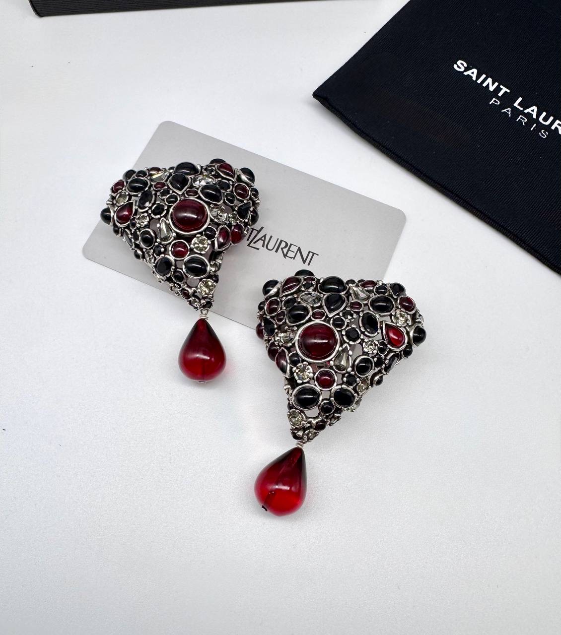 Фото Серьги-клипсы Yves Saint Laurent S16750