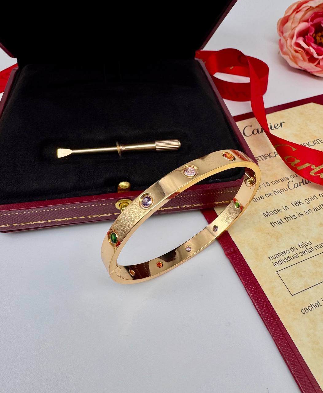 Фото Браслет Cartier Love S16800