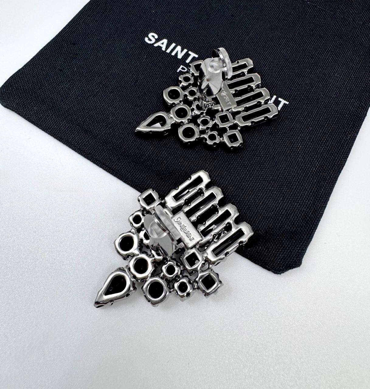 Фото Серьги-клипсы Yves Saint Laurent S16837