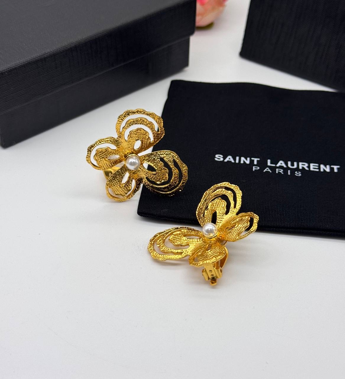 Фото Серьги-клипсы Yves Saint Laurent S16854