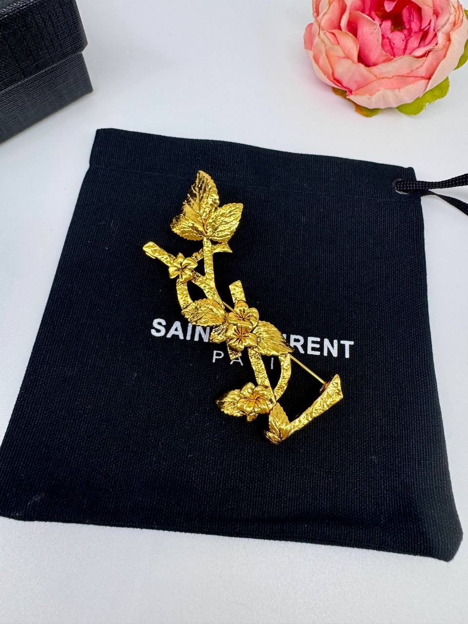 Фото Брошь Yves Saint Laurent S16860