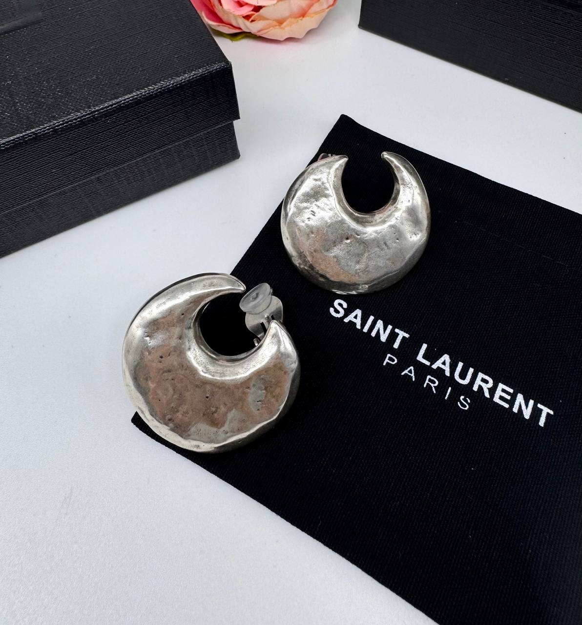 Фото Серьги-клипсы Yves Saint Laurent S16877