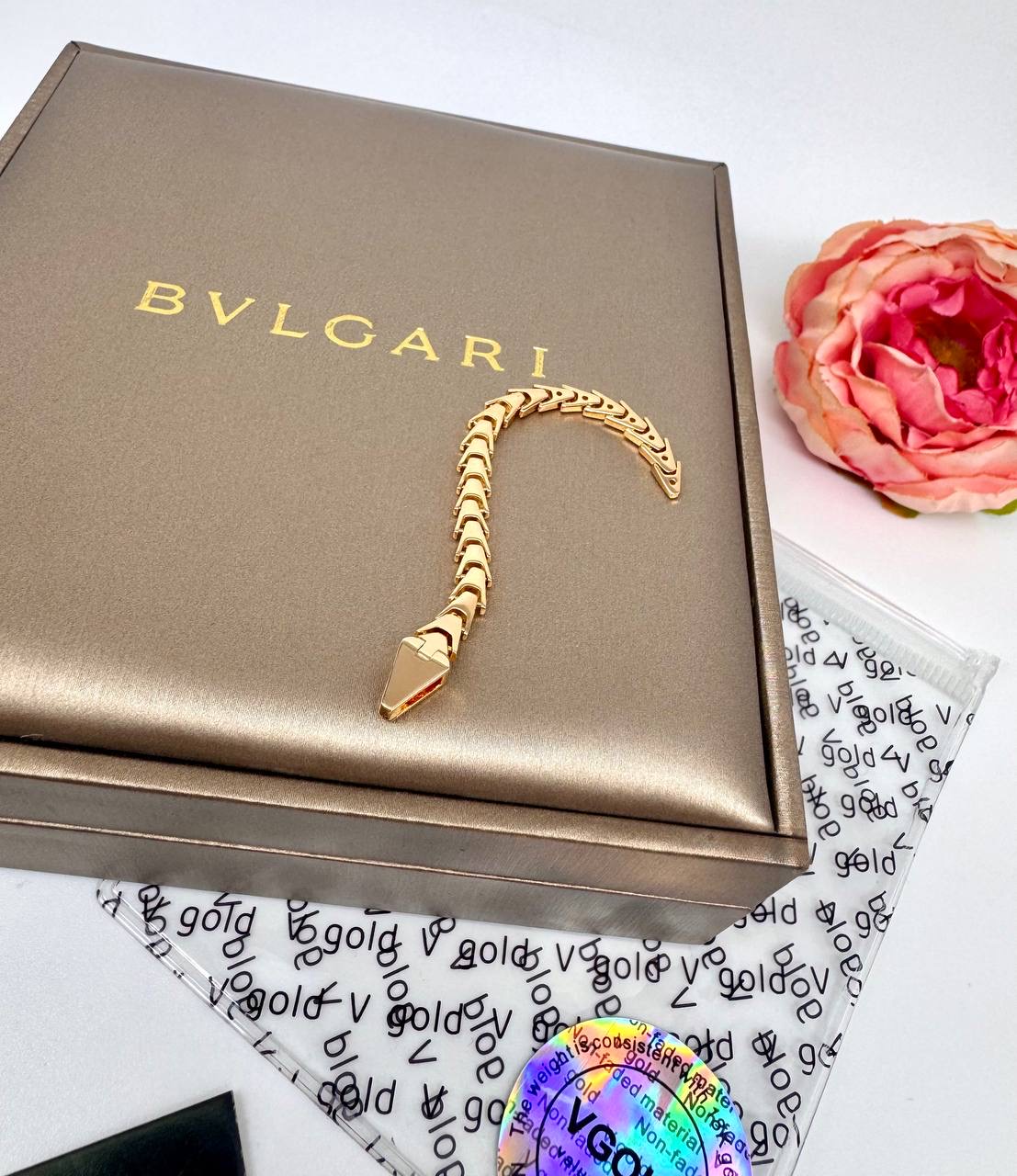 Фото Кольцо Bvlgari Serpenti S16906