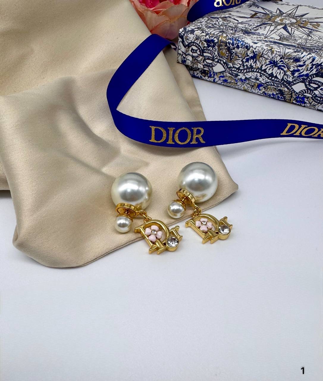Фото Серьги Dior S16946