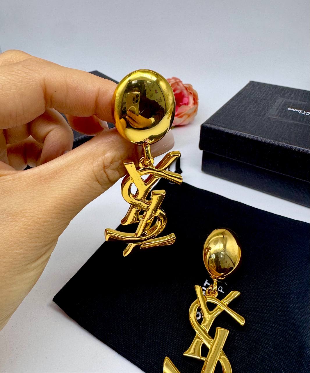 Фото Серьги-клипсы Yves Saint Laurent S17011