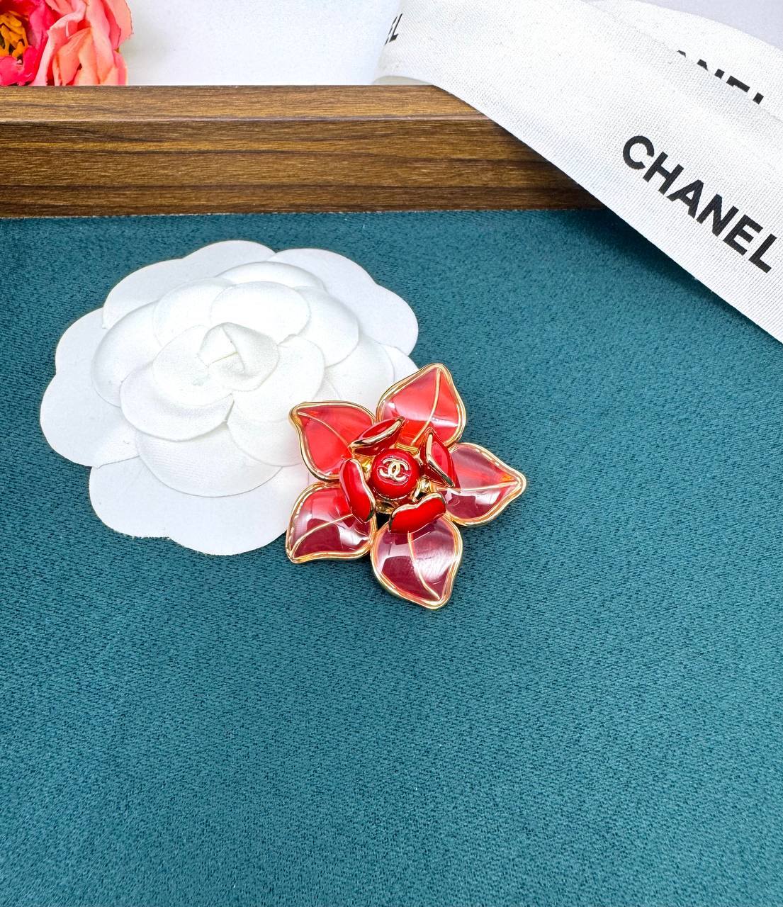 Фото Брошь Chanel B5891