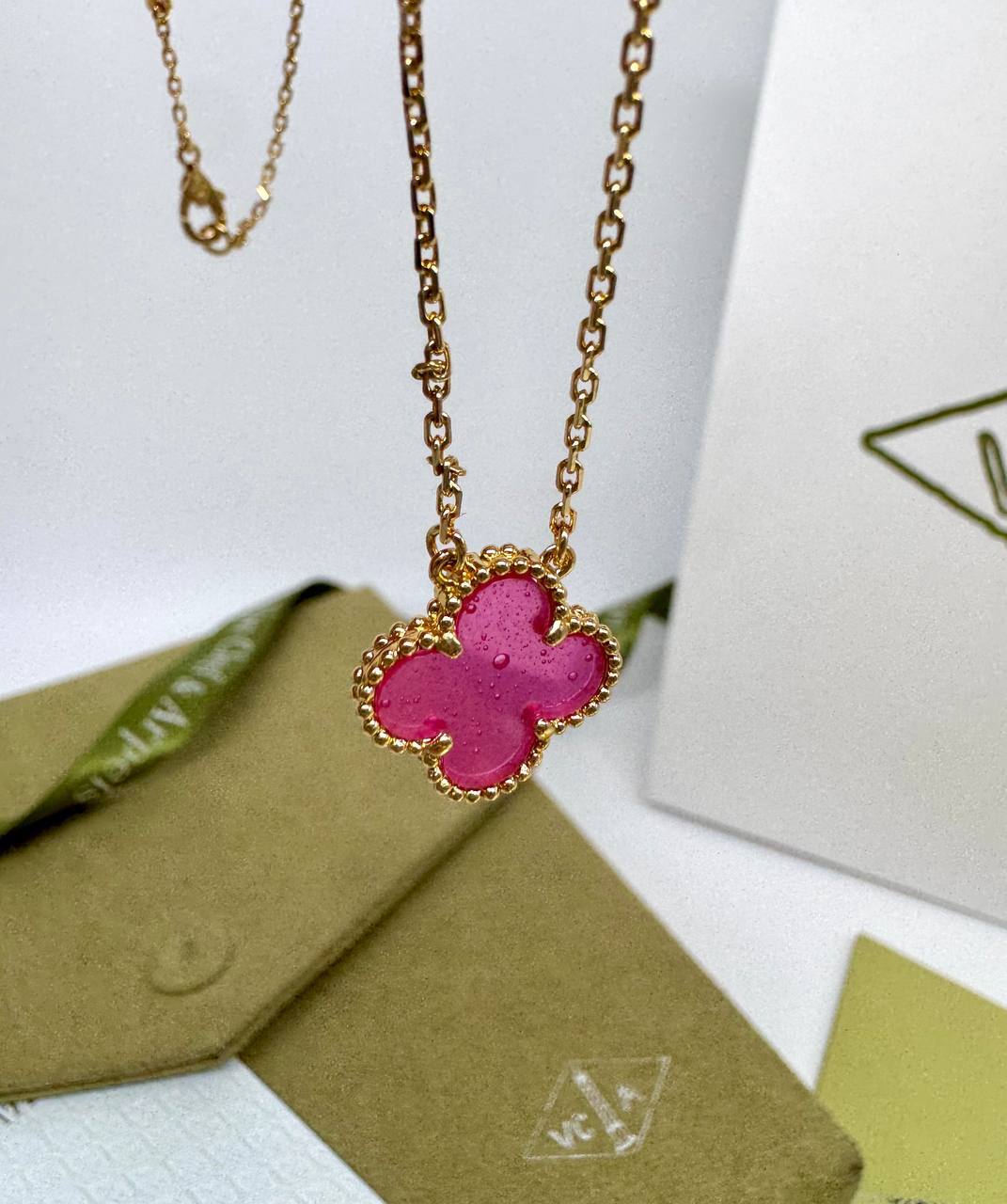 Фото Колье Van Cleef & Arpels Vintage Alhambra B5902